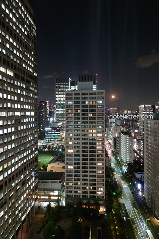 ヴィラフォンテーヌグランド東京田町の客室からの夜景