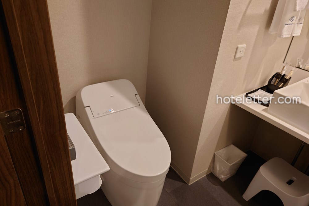 ダイワロイネットホテル鹿児島PREMIEREの客室トイレ