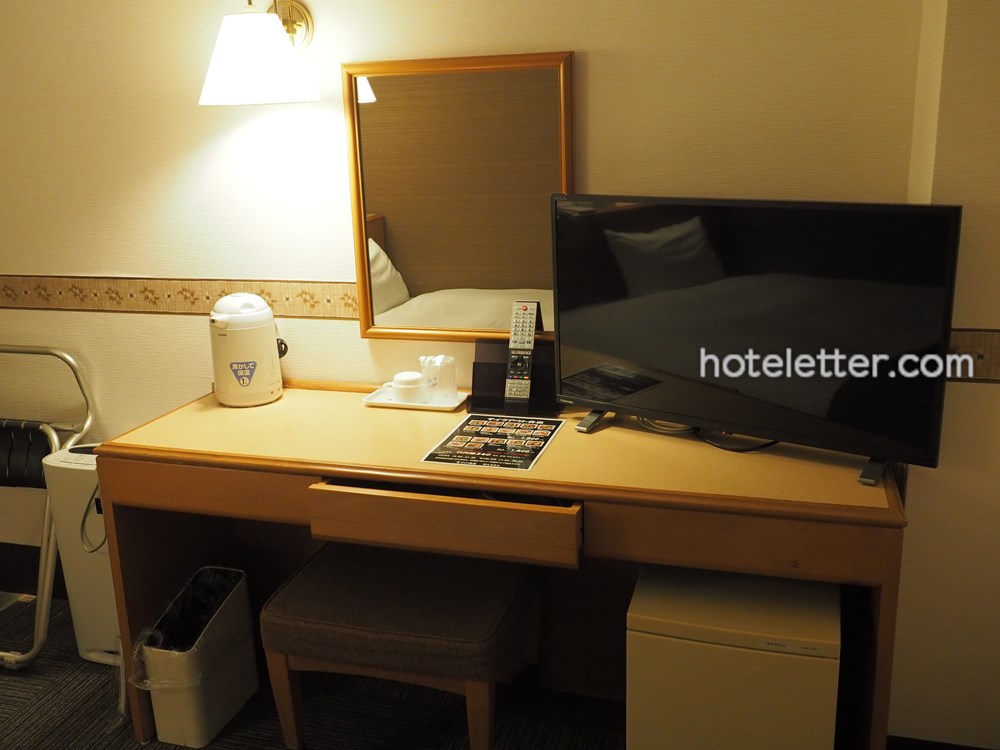 松本ツーリストホテルのシングル客室